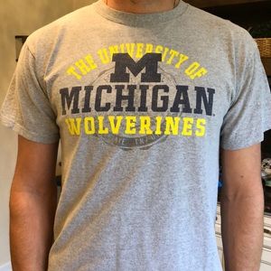 Men’s university of Michigan Vintage tee